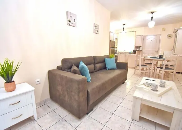 Casa Nikol Corfu - High Speed Wifi & Private Parking * Anemomylos