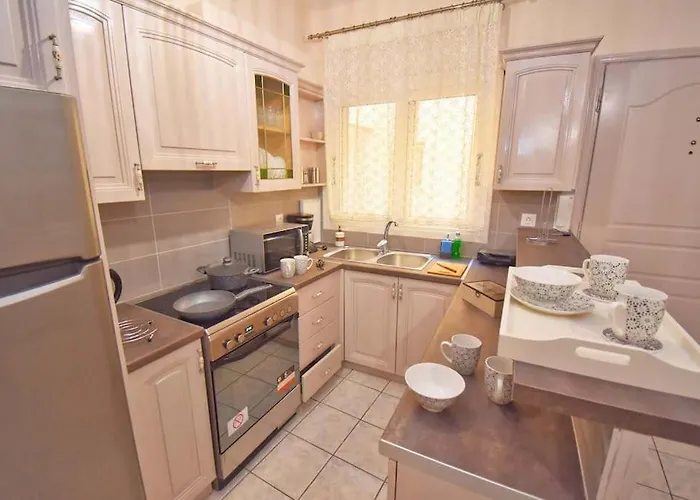 Casa Nikol Corfu - High Speed Wifi & Private Parking *